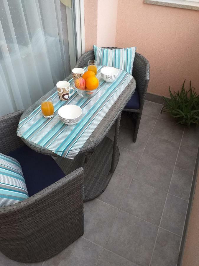 Apartman Jurilj Макарска Экстерьер фото